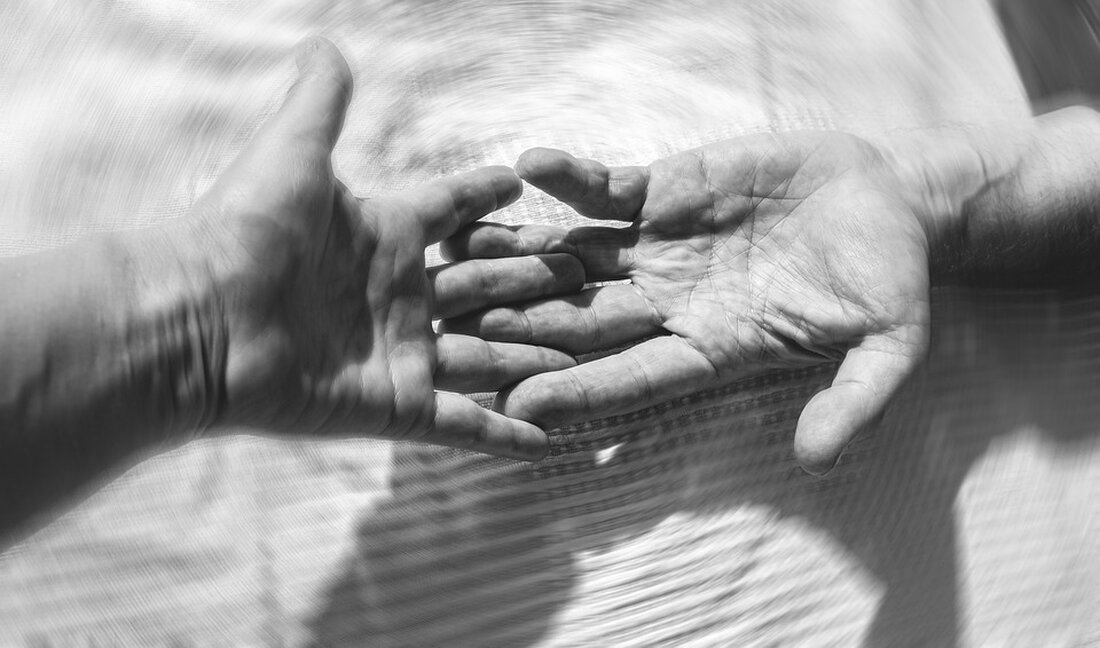 Hilf der kleinen Afra Türünc aus Kremsmünster ein Leben ohne Rollstuhl zu führen! Unterstütze die Aktion Christkind 2024 und erfahre mehr über ihre bewegende Geschichte. Spenden erwünscht!