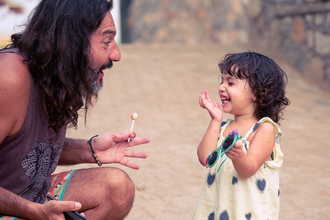 Der Villacher Sozialadvent vereint soziale Initiativen und gemeinnützige Vereine am Christkindlmarkt. Erfahren Sie, wie Väter für Recht aktiv werden und Unterstützung leisten.