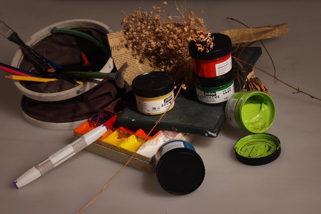 Entdecken Sie den Weihnachts-Wünschebaum in Villach! Gemeinsames Schenken bringt Freude für alle. Pflücken Sie einen Strohstern und erfüllen Sie einen Herzenswunsch bis 10. Dezember!