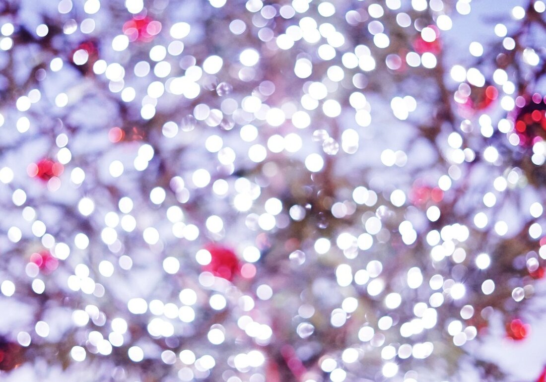 Besuchen Sie den Weihnachtsmarkt und Tag der offenen Tür in der Produktionsschule 17er Garage in Perg am 26. und 27. November! Entdecken Sie handgemachte Geschenke und kulinarische Köstlichkeiten.