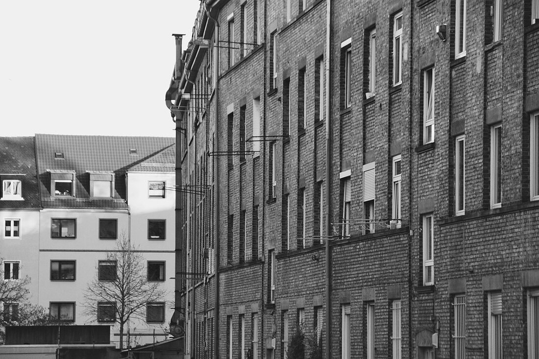 Wien steht vor dramatischen Rückgängen im Wohnbau: Bis 2025 könnten Fertigstellungen um 38 Prozent sinken. Die Immobilienwirtschaft fordert dringend bessere Rahmenbedingungen.