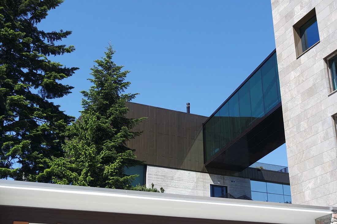 Stadtrat Wolfgang Scharinger von der Bürgerliste gibt sein Ressort für Friedhöfe und Bestattung auf. Sein Rücktritt erfolgt wegen unzureichender Einbindung in geplante Gebührenerhöhungen der ÖVP.