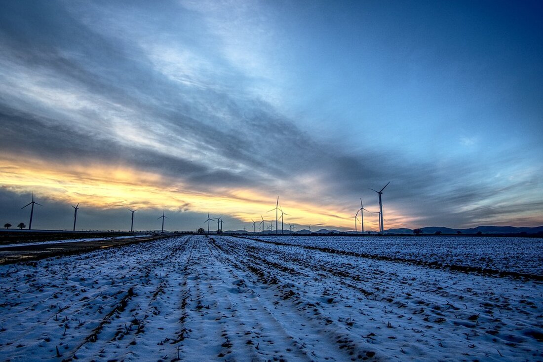 Der neue Phasenschiebertransformator im Umspannwerk Ybbsfeld verbessert die Integration erneuerbarer Energien ins Netz. Ein entscheidender Schritt für die Energiewende in Österreich!