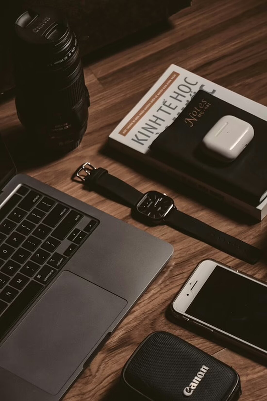 In der Steiermark betont Anton Lang, dass gut bezahlte Jobs die beste Sozialpolitik sind. Ausbildung, Infrastruktur und Kinderbetreuung stehen im Fokus seiner Strategie zur Sicherung des Wirtschaftsstandorts.