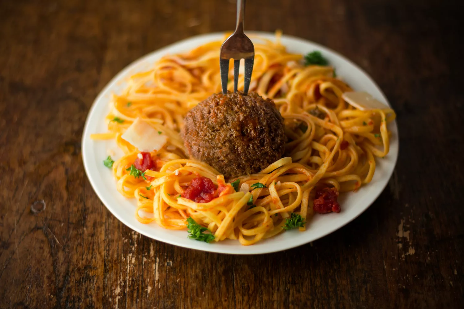 Europäische Kommission zweifelt an Durchsetzbarkeit von Italiens Gesetz zum Verbot von kultiviertem Fleisch