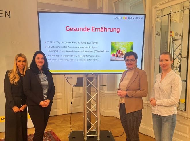 Sarah Pucker Abteilung 5 - Projektmanagement Gesundheitsförderung), Sabine Steiner (Abteilung 5 - Gesundheitsförderung) , LR.in Beate Prettner und Caroline Burgstaller (Leitende Diätologin im Klinikum Klagenfurt)