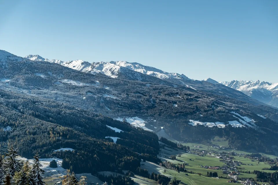 Enorme Schnee-Massen richten immense Schäden an