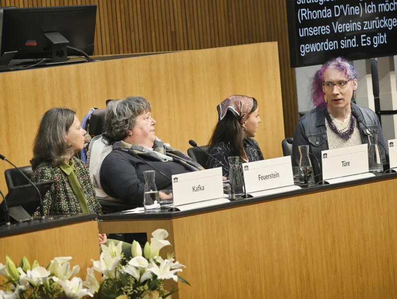 Expert:innen bei der Podiumsdiskussion