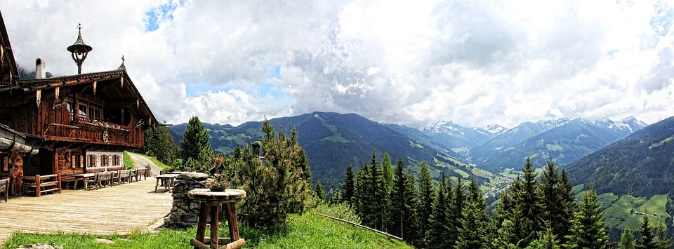 Mit Rodel über Wiese und gegen Baum