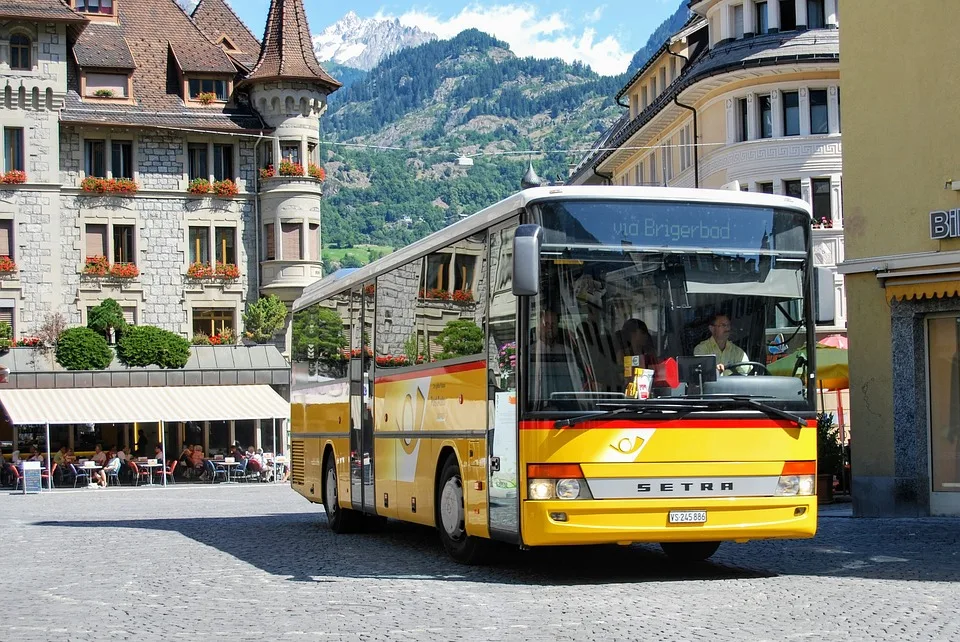 75 Jahre Rhoenenergie Ein Rueckblick Auf Den Busverkehr In Fulda Jpg.webp