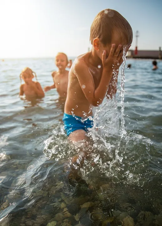 Chemnitzer Freibaeder Verlaengern Saison Sommer Bleibt Bis September Jpg.webp