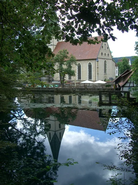 Der Blautopf In Blaubeuren Vier Jahre Baustelle Fuer Ein Neues Jpg.webp