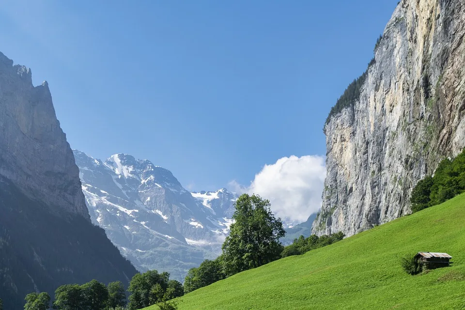 Die Besten Badis Der Schweiz Abkuehlung Fuer Heisse Sommertage Jpg.webp