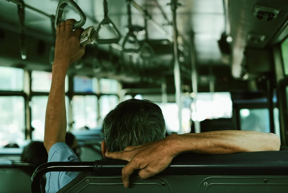 Hass Im Bus Rassistische Beleidigungen In Groepelingen Erschuettern Buerger Jpg.webp