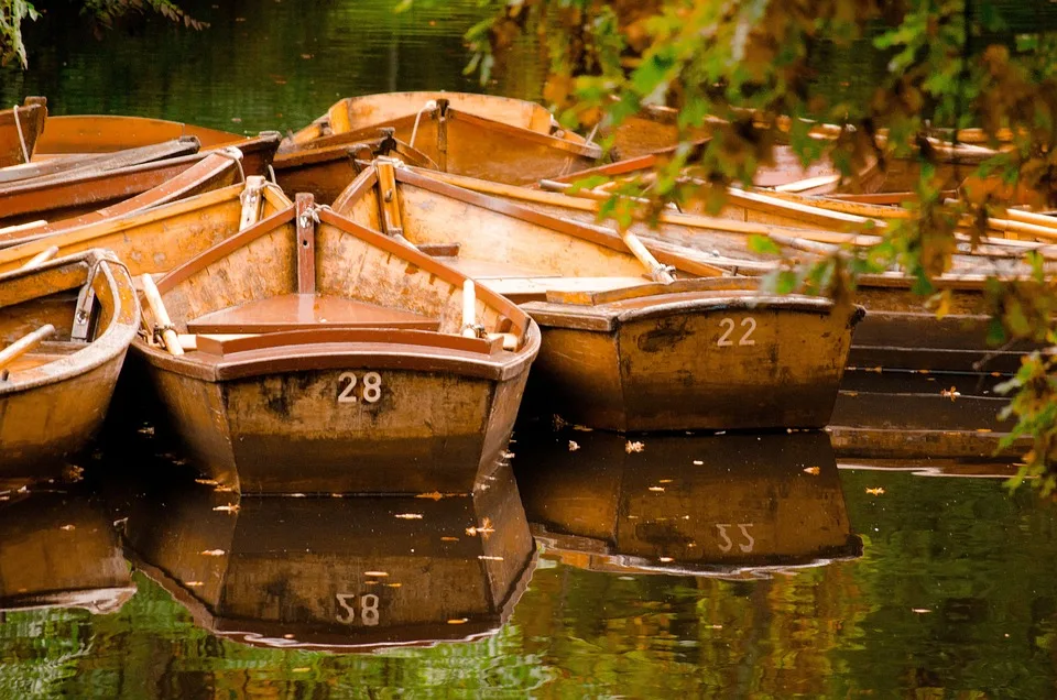 Klebende Botschaften Buergerpark Kirchheim Trotzt Der Plastikflut Jpg.webp