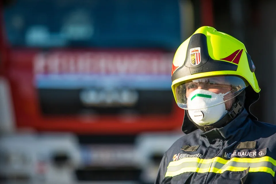 Loeschdinos In Bierden Suchen Nachwuchs Abenteuer Fuer Junge Feuerwehrfans Jpg.webp