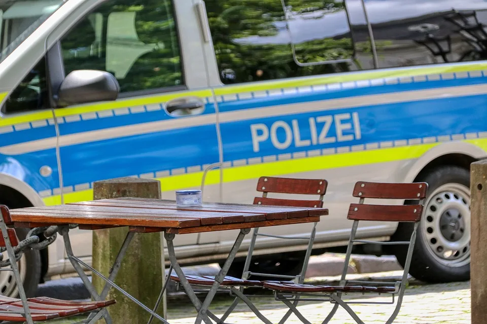 Raubueberfall In Sontra Polizei Sucht Zeugen Nach Pizzeria Attacke Jpg.webp