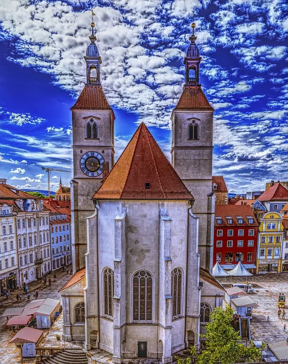 Regensburgs Luxusklo Illegale Bank Entfernt Ersatz Bleibt Unklar Jpg.webp