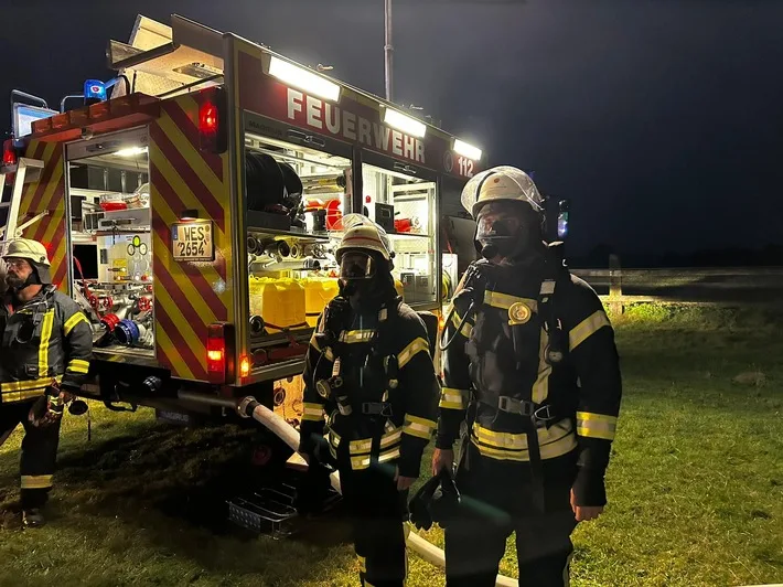 Scheunenbrand In Sonsbeck Feuerwehr Verhindert Schlimmeres Jpeg.webp