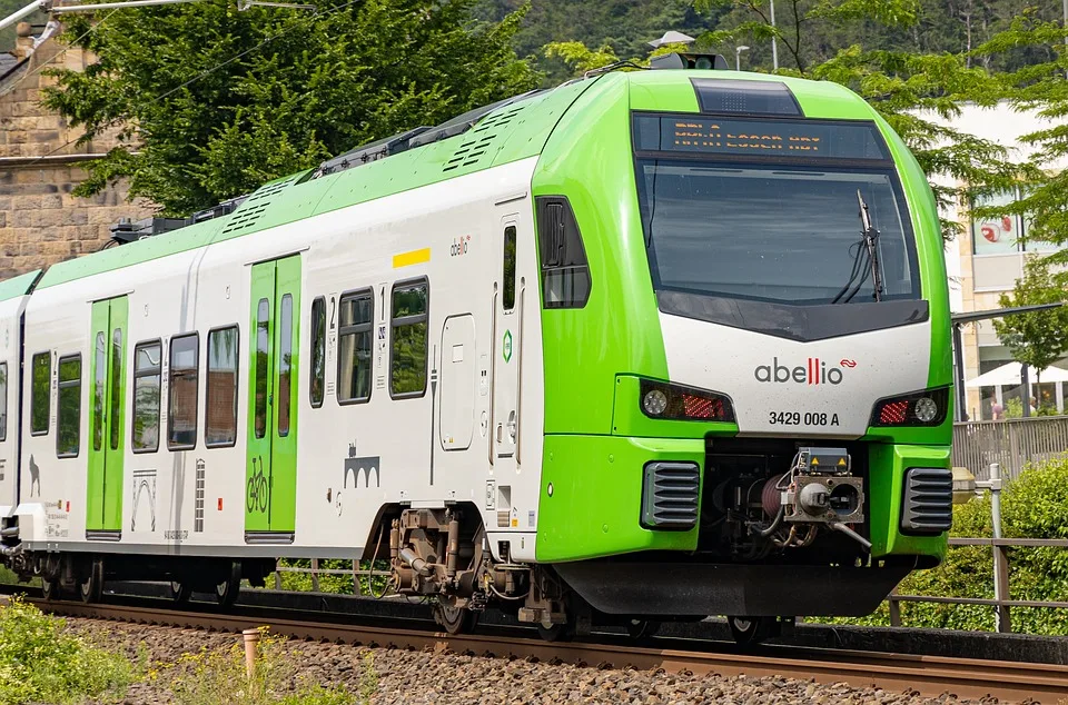 Schwertransporte Im Maerkischen Kreis Polizei Kontrolliert Illegale Fahrten Jpg.webp