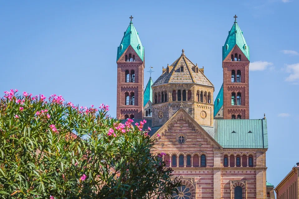 Speyer Im Fokus Neue Ausstellung Zum Erbe Von Kreuz Und Jpg.webp