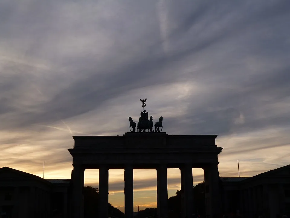 Von Der Militaergeschichte Zur Stadtentwicklung Brandenburgs Wandel Jpg.webp