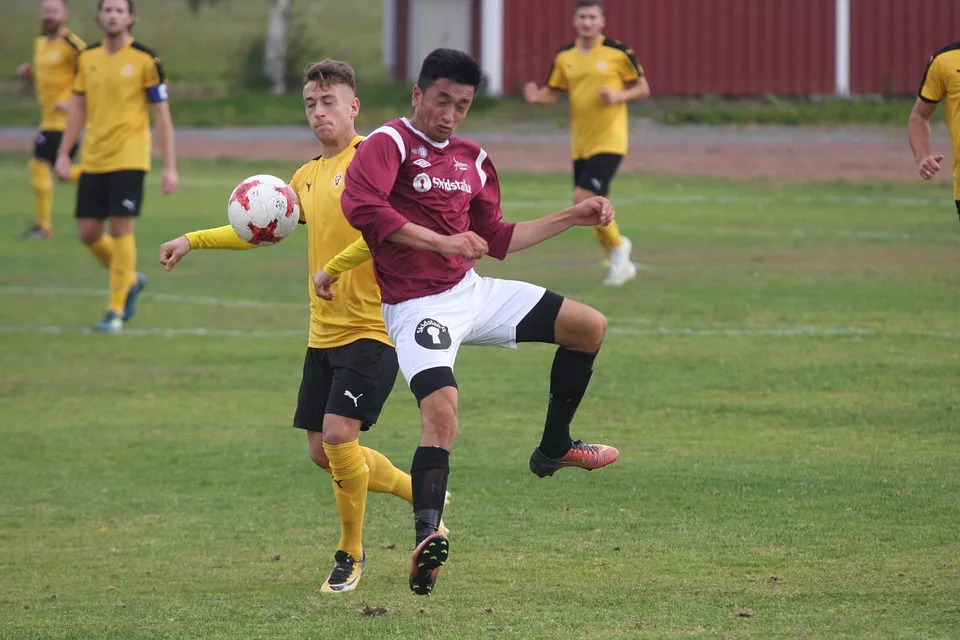 Wuppertaler Sv Verstaerkt Sturm Mit Talent Timo Bornemann Jpg.webp