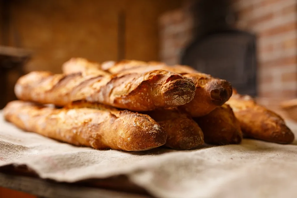 „ein Baguette Voller Glueck Lea Linsters Liebe Zur Deutsch Franzoesischen Kueche Jpg.webp