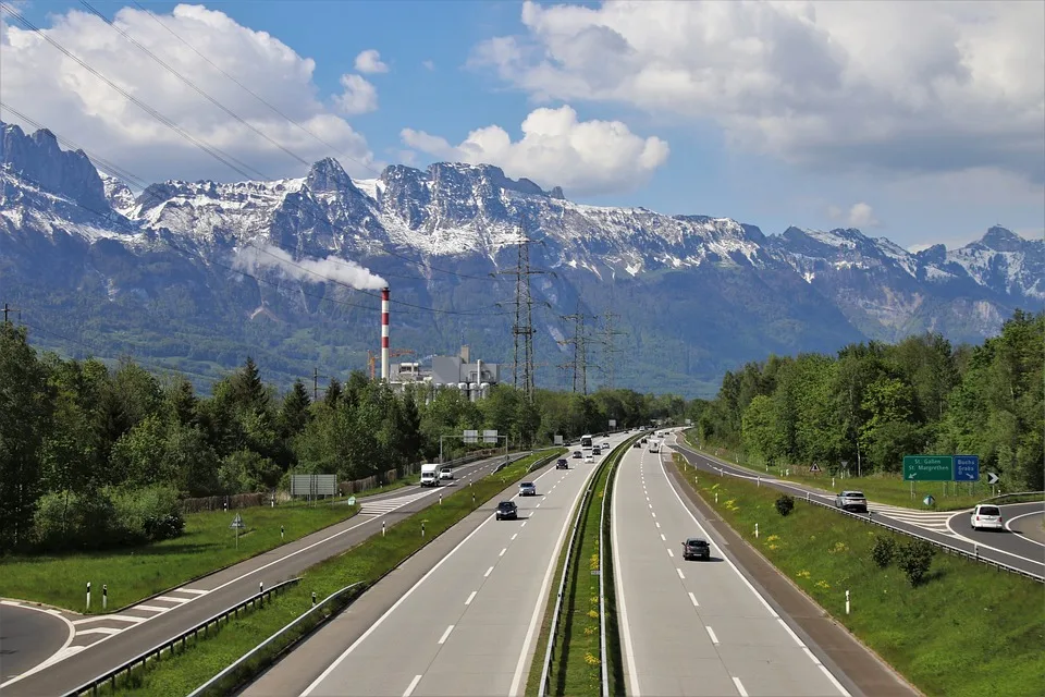 Dritte Kollision Auf A2 Innerhalb Einer Woche Stau Und Verletzte Jpg.webp