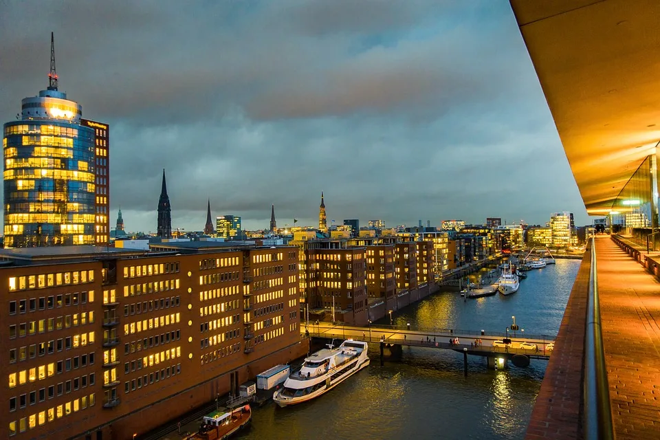 Hamburgs Hafen Der Gruene Knotenpunkt Fuer Nachhaltigen Schiffsbetrieb Jpg.webp