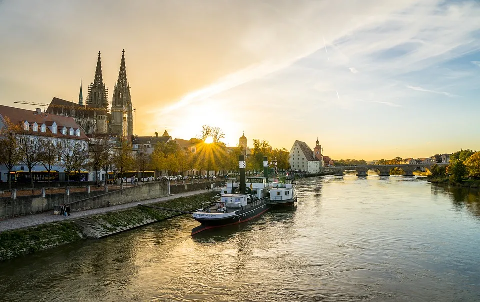 Regensburg Zeigt Flagge Protest Gegen Rechtsruck Am Schwanenplatz Jpg.webp