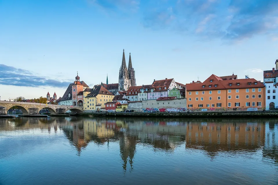 Regensburgs Herzogssaal Nazi Wandteppich Wird Abgehaengt Jpg.webp