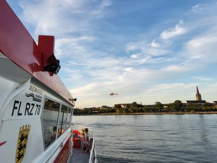 Rettungsaktion Fuer Vermissten Schwimmer Im Herzenbad Radolfzell Jpeg.webp