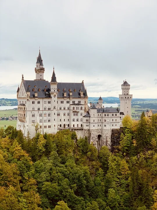 Schaeden An Burg Hohenzollern Reparaturarbeiten Dauern Bis Jahresende Jpg.webp