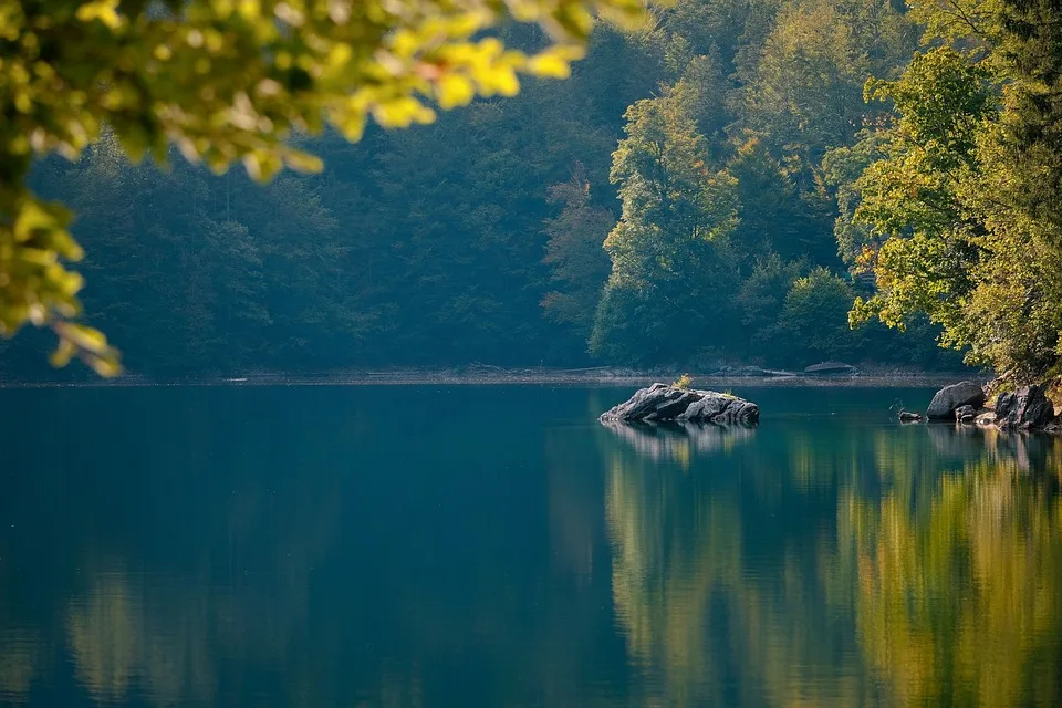 Schock Am Ratzeburger See Fahrgaeste Entdecken Wasserleiche Jpg.webp