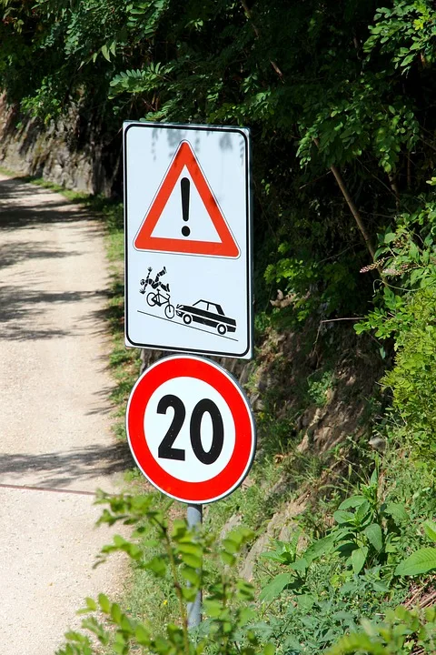 Verkehrsunfallfluchten In Elze Zeugen Gesucht Jpg.webp