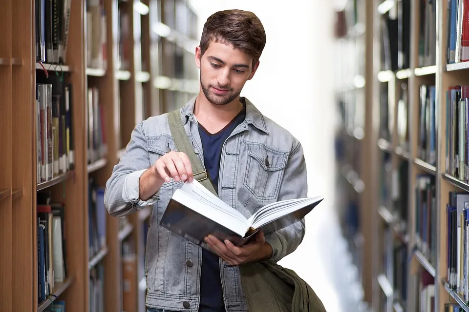 „giessener Senat Lehnt Studierendenantrag Zur Finanztransparenz Ab Jpg.webp