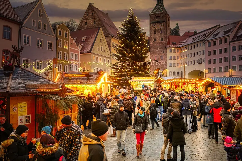 Entdecken Sie die ersten Weihnachtsmärkte im Allgäu, die dieses Wochenende öffnen