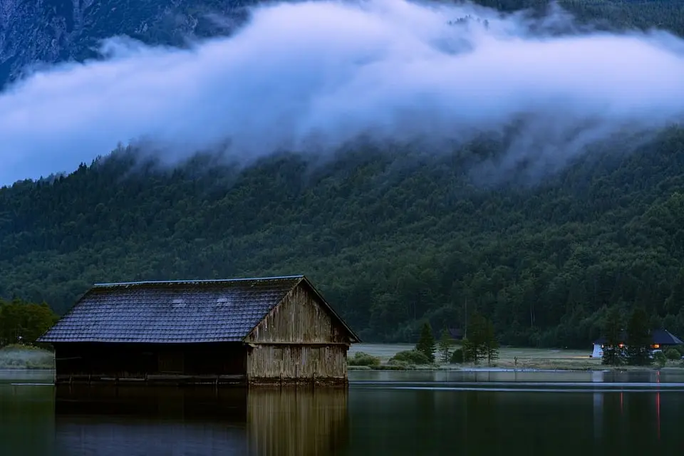 MeinBezirk.atWetter NÖ: Die neue Woche startet teils mit Nebel und teils mit SonneMontagfrüh zeigt sich in einigen Regionen Niederösterreichs trübes Wetter, 
das aber im Laufe des Tages aufklärt. Ansonsten überwiegt bereits früh....vor 12 Minuten