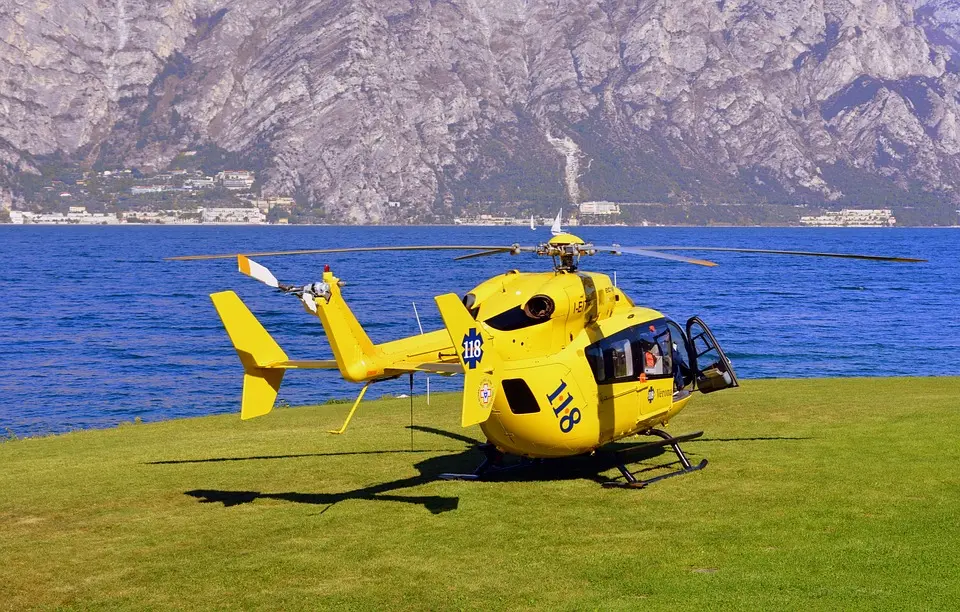 MeinBezirk.atVon Dunkelheit eingeholt: Bergrettung musste sechs Wanderer ins Tal 
begleitenAm Samstag gerieten sechs Wanderer aus Amstetten in Not und lösten um 16 
Uhr einen Rettungseinsatz aus, nachdem sie auf ihrer Tour zur Ennserhütte 
in....vor 25 Minuten