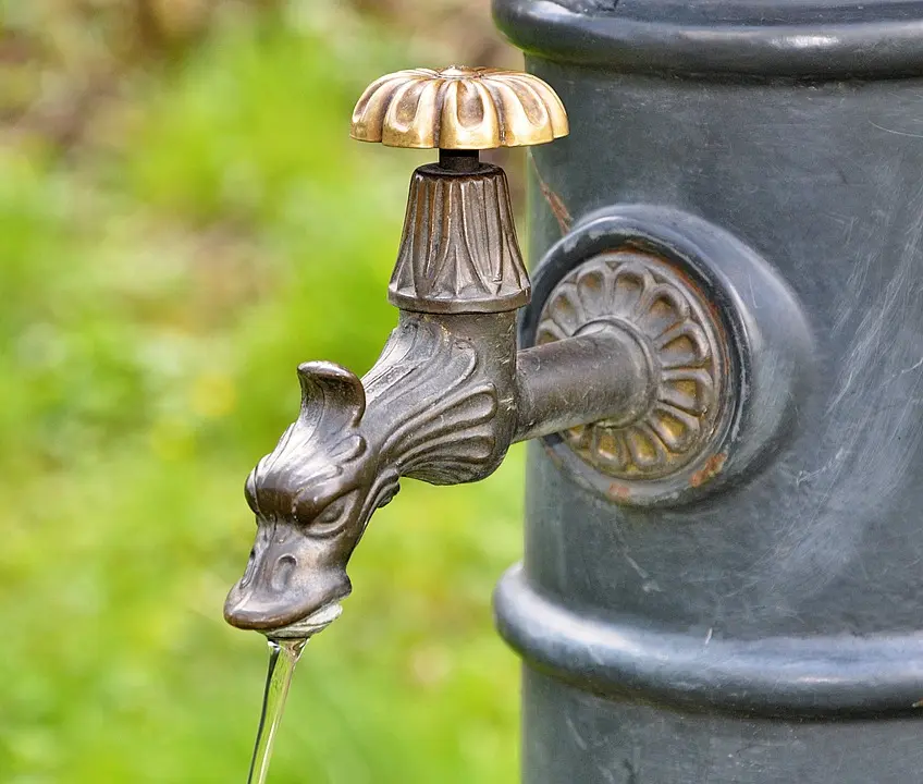 Kronen ZeitungZertifikat erhalten - Ständige strenge Kontrollen des TrinkwassersBei uns ist jederzeit Trinkwasser in bester Qualität aus dem Wasserhahn 
garantiert!“ Dafür wird das Villacher Wasserwerk auch ständig streng ....vor 18 Minuten