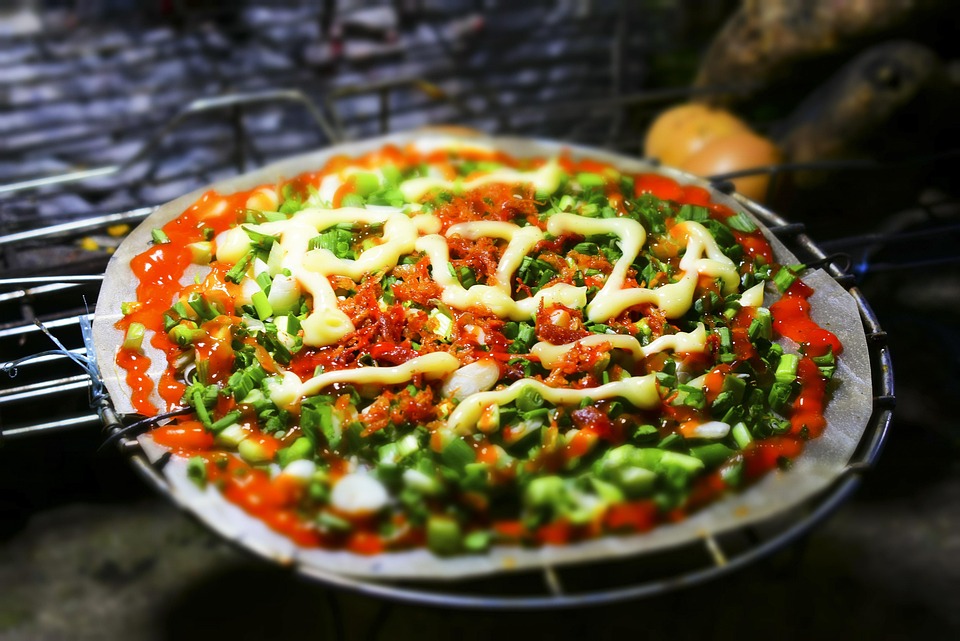 Große Explosion in Chemiefabrik in China, Rettungseinsatz läuft