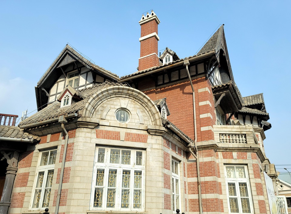 Russische Angriffe töten Dutzende Ukrainer vor NATO-Gipfel