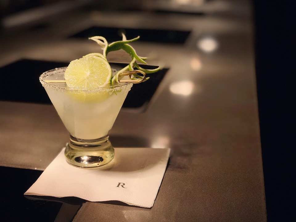 Alkohol am Steuer: Crash auf der B174 – Führerschein sofort weg!