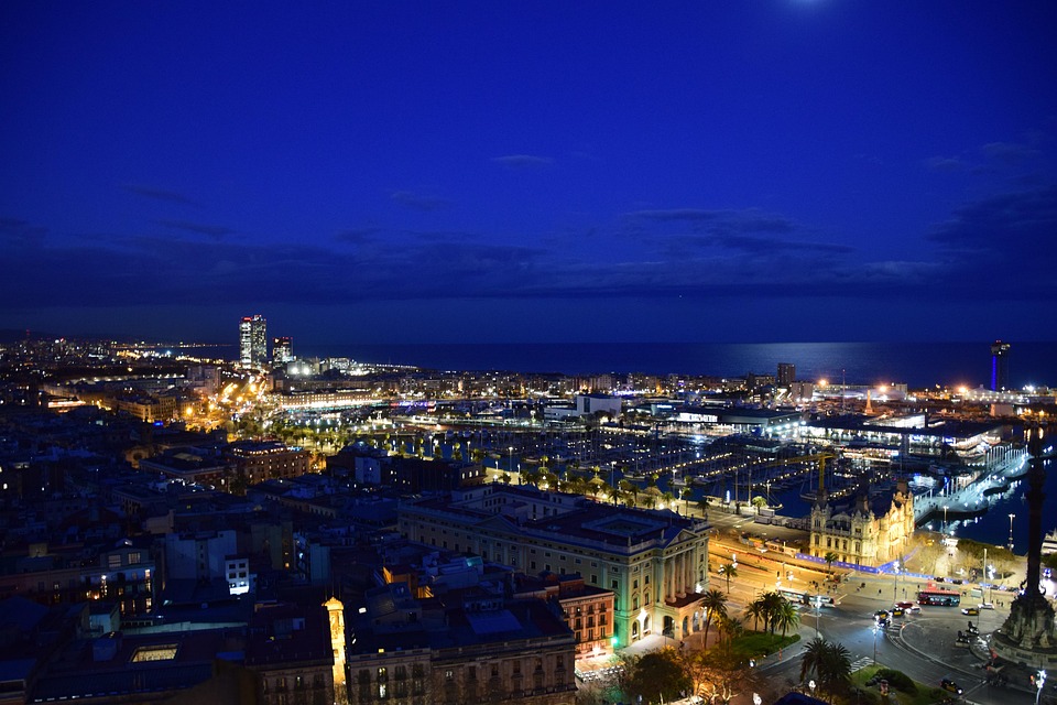 Barcelona ringt Slavia Prag mit 4:2 nieder – Lewandowskis Eigentor wirbelt!