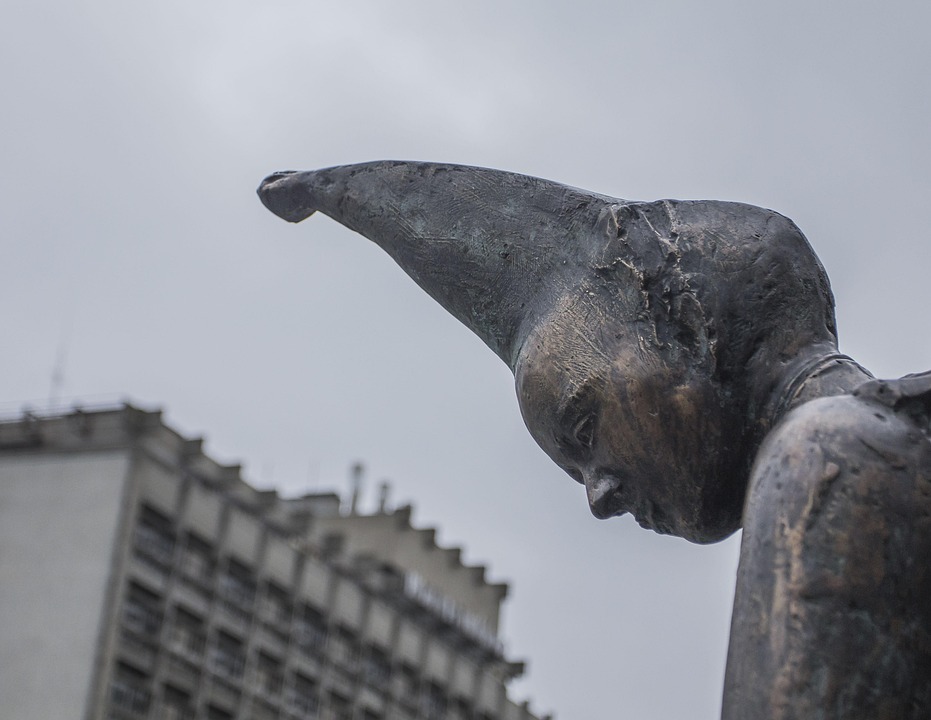 Grausame Drohung am Strand: Köpfe entblößen Ecuadors Gangkriege!