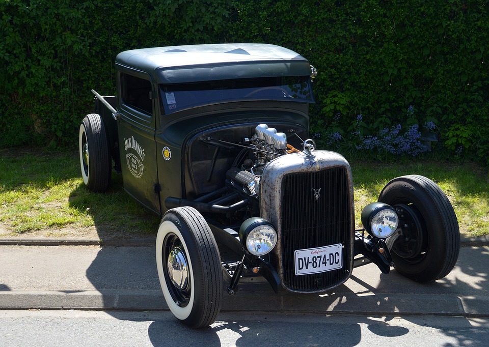 Messerangriff in Klagenfurt: Politiker fordern strengere Asylmaßnahmen!