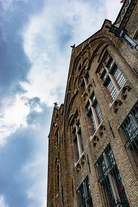 ÖSV-Abfahrer erleben bei Hahnenkamm-Rennen historisches Debakel!