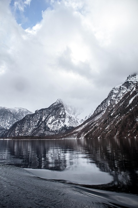 Österreicher mit Millionen in Nigeria: Anklage wegen Geldwäsche!