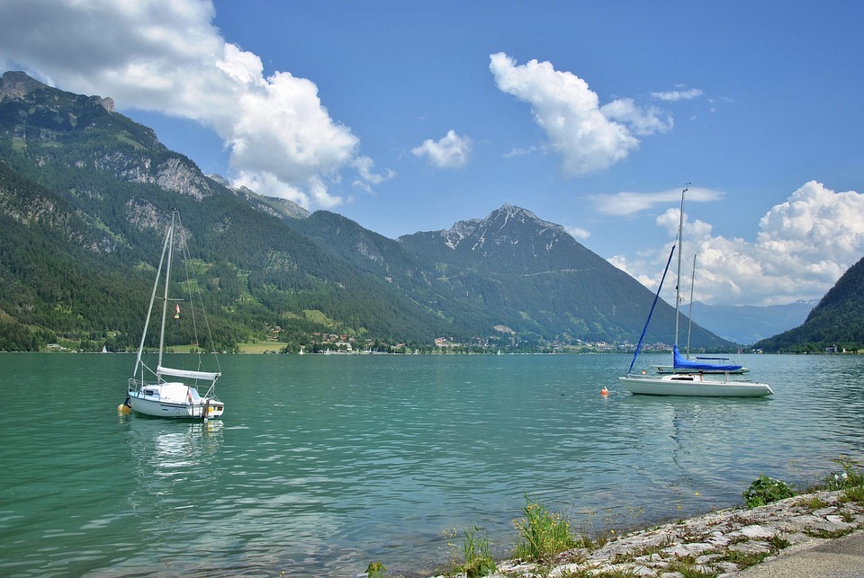 Österreicher packen die Finanzen an: Sparen, Schulden reduzieren, Notgroschen!